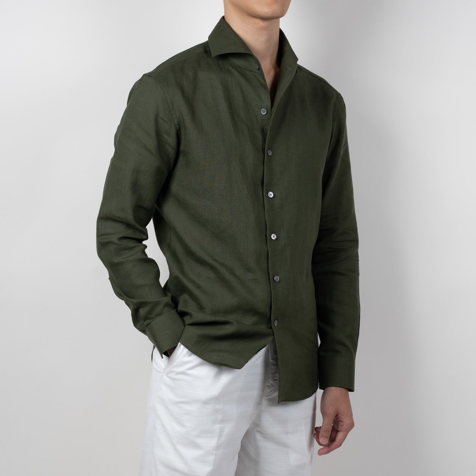 Forest green linen shirt with one-piece collar